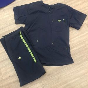 Med Couture Navy & Lime Green Scrubs, size: S